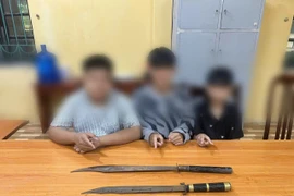 Nhóm thanh niên vác dao kiếm đi giải quyết mâu thuẫn khiến một người bị thương