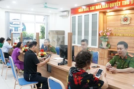 Tận tâm, chu đáo không để ngắt quãng nhiệm vụ phục vụ nhân dân 