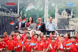 Đợt truyền thông đặc biệt chào mừng 50 năm Ngày Giải phóng miền Nam, thống nhất đất nước