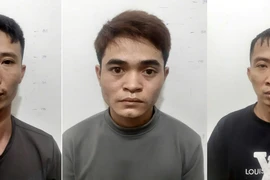 Khởi tố chủ và 2 nhân viên quán karaoke về hành vi "Chứa mại dâm"