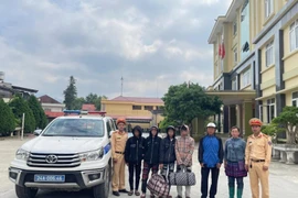 Bốn học sinh lớp 8 bị người lạ trên mạng xã hội dụ dỗ bỏ học "đi làm việc nhẹ lương cao"