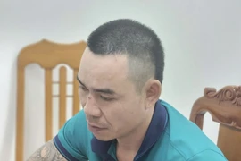 Bắt 3 đối tượng gây ra 2 vụ cướp giật điện thoại di động