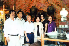 "Thần Hời" long đong