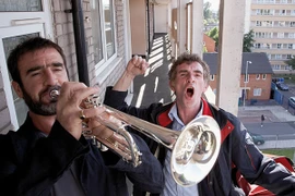 Chiếu phim cựu danh thủ nổi tiếng trước thềm EURO