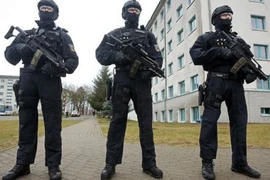 Trường học ở Đức nhận được thư điện tử đe dọa 