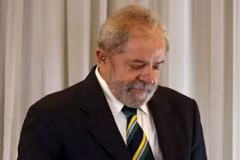 Cựu Tổng thống Brazil bị điều tra tham nhũng