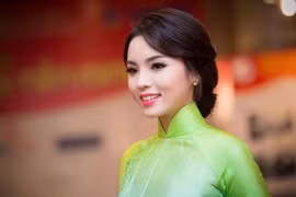 Kỳ Duyên bị tước quyền trao lại vương miện tại cuộc thi Hoa hậu Việt Nam 2016