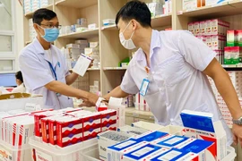 Đề xuất “nới” quy định đấu thầu thuốc làm căn cứ quỹ bảo hiểm y tế chi trả cho cơ sở y tế tư nhân