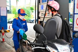 Chiều nay, 28-12: Giá xăng tăng, giảm chỉ từ 3 đồng/lít