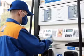 Giảm giá xăng dầu từ 15h hôm nay (24-10)