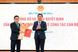Trao quyết định bổ nhiệm ông Trương Thanh Hoài giữ chức Thứ trưởng Bộ Công Thương