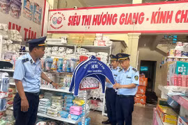 Tự ý đặt tên biển hiệu “siêu thị” để hút khách, cơ sở kinh doanh bị phạt 7,5 triệu đồng