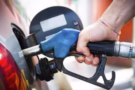 Giá xăng dầu giảm mạnh sau chuỗi ngày tăng