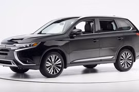 Mitsubishi triệu hồi nhiều dòng xe vì lỗi kỹ thuật