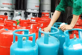 Gas tăng giá mạnh, người dùng rục rịch chuyển sang dùng bếp điện