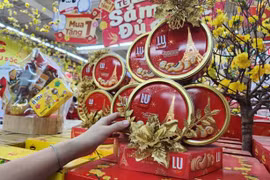 Tăng khuyến mãi, kích cầu dịp Tết