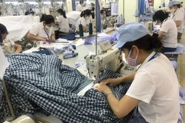 Xuất khẩu dệt may Việt Nam vào EU “đổi chiều” vì sao?