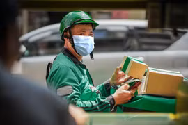 Làm sao để sàn thương mại điện tử thu thuế hộ, cá nhân kinh doanh?