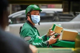 Làm sao để sàn thương mại điện tử thu thuế hộ, cá nhân kinh doanh?