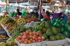 Xăng dầu, gas giảm giá liên tiếp, người tiêu dùng không còn lo tăng giá thực phẩm?