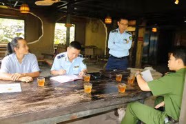 Quán ăn "chặt chém" 700.000 đồng/lít rượu ở Sa Pa bị xử phạt