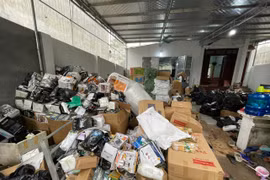 Hà Nội: Lật tẩy kho hàng tiêu dùng nhập lậu, giả hàng hiệu, chốt hơn 3.000 đơn/ ngày