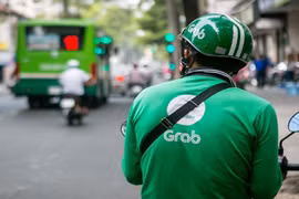 Grab xin lùi thời gian báo cáo Bộ Công Thương việc thu "phí nắng nóng"