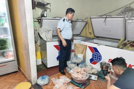 Khởi tố chủ cơ sở sử dụng hàn the để sản xuất giò chả