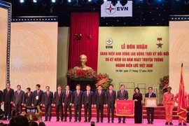 Tập đoàn Điện lực Việt Nam đón nhận danh hiệu “Anh hùng lao động thời kỳ đổi mới”