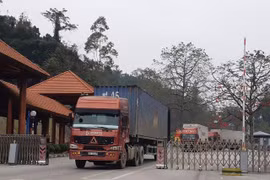 Xuất nhập khẩu qua cửa khẩu Tân Thanh: Sẽ phát sinh thêm chi phí