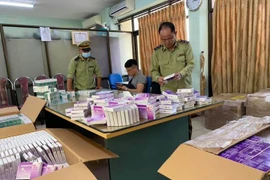 Phát hiện cơ sở phân phối thuốc kháng sinh "trôi nổi" cho các hiệu thuốc ngoại tỉnh