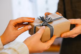 Đề xuất hàng hóa dịch vụ biếu tặng từ thiện trong nước không chịu thuế giá trị gia tăng