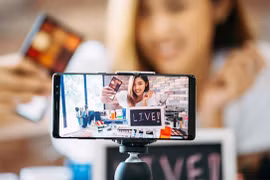 Mỗi tháng có khoảng 2,5 triệu livestream bán hàng trực tuyến