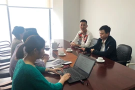 Huấn Hoa Hồng tiếp tục bị xử phạt vì chia sẻ tin giả 