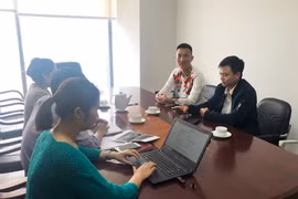 Huấn Hoa Hồng tiếp tục bị xử phạt vì chia sẻ tin giả 