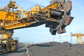 Cân nhắc việc đánh thuế giá trị gia tăng với tài nguyên, khoáng sản xuất khẩu