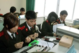 Hợp tác nâng cao chất lượng đào tạo và nghiên cứu khoa học