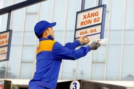 Giá xăng dầu lại tăng từ chiều nay