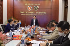 Bộ trưởng Công Thương họp khẩn chỉ đạo đảm bảo đủ xăng dầu trong nước