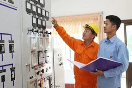 Giá điện tăng thêm 5% từ ngày mai 1-8