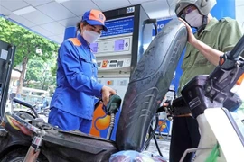 Giá xăng giảm mạnh ngày cuối năm
