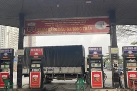 Test nhanh, phát hiện xăng không đảm bảo chất lượng vẫn được bán trên thị trường