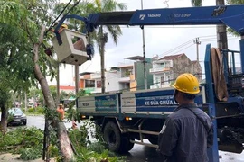 Bão số 4 Noru gây gián đoạn cấp điện tại nhiều tỉnh, thành phố