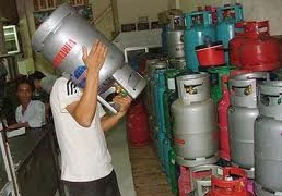 Giá gas giảm 24.000 đồng/bình 12 kg
