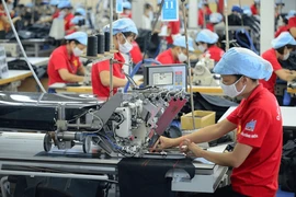 GDP 6 tháng cuối năm phải tăng 8,42%