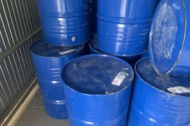 Phát hiện 11,7 tấn sản phẩm nghi là mật ong, không rõ nguồn gốc xuất xứ