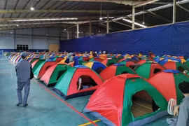 Phương án “3 tại chỗ” phòng Covid-19 bất ngờ xuất hiện "lỗ hổng", doanh nghiệp rơi vào cảnh "vỡ trận"