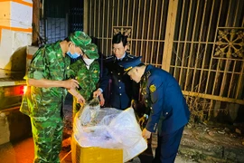 Ngăn chặn buôn bán, vận chuyển trái phép lợn qua biên giới, phòng ngừa lây lan dịch bệnh