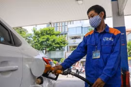 Nhập khoảng 2,5 triệu m3 xăng dầu trong quý II-2022 