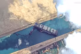 Siêu tàu container mắc kẹt tại kênh đào Suez: Ảnh hưởng tới hoạt động xuất nhập khẩu của Việt Nam